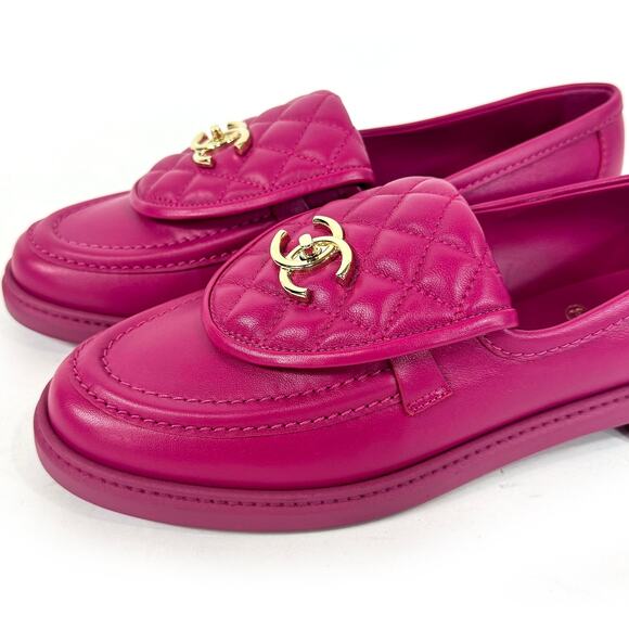 Chanel Quilted Turn-Lock Loafers Fuchsia Pink Gold Tone CC Leather Moccasin 41 - Picture 3 of 9